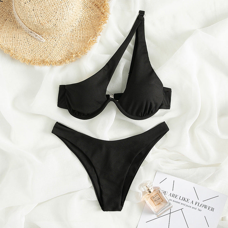Sexy Triangle Split Swimsuit Solid Color One Shoulder Underwire Bikini