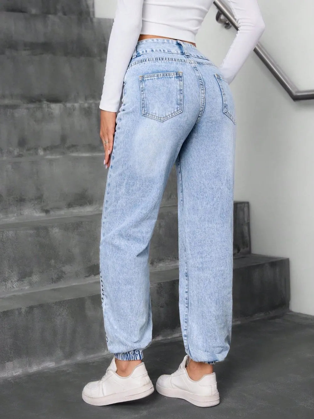 Studded High Waist Jeans