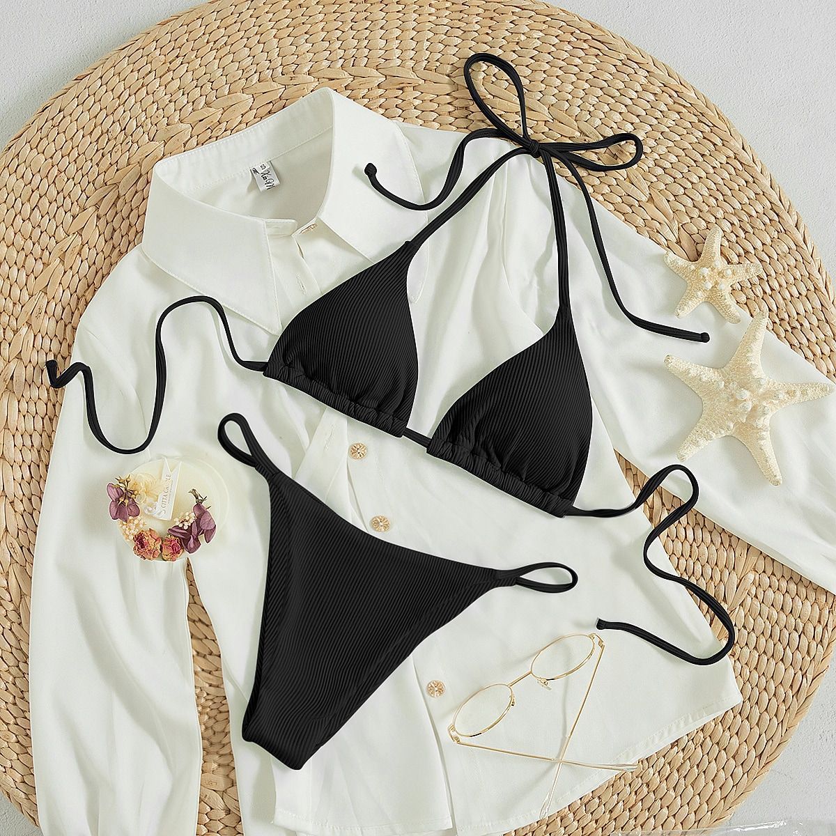 Hanging neck tie bikini swimsuit