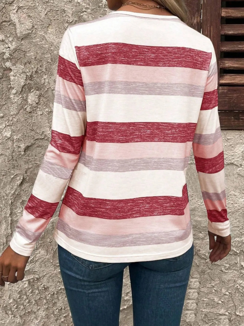 long sleeved deep V-neck striped T-shirt
