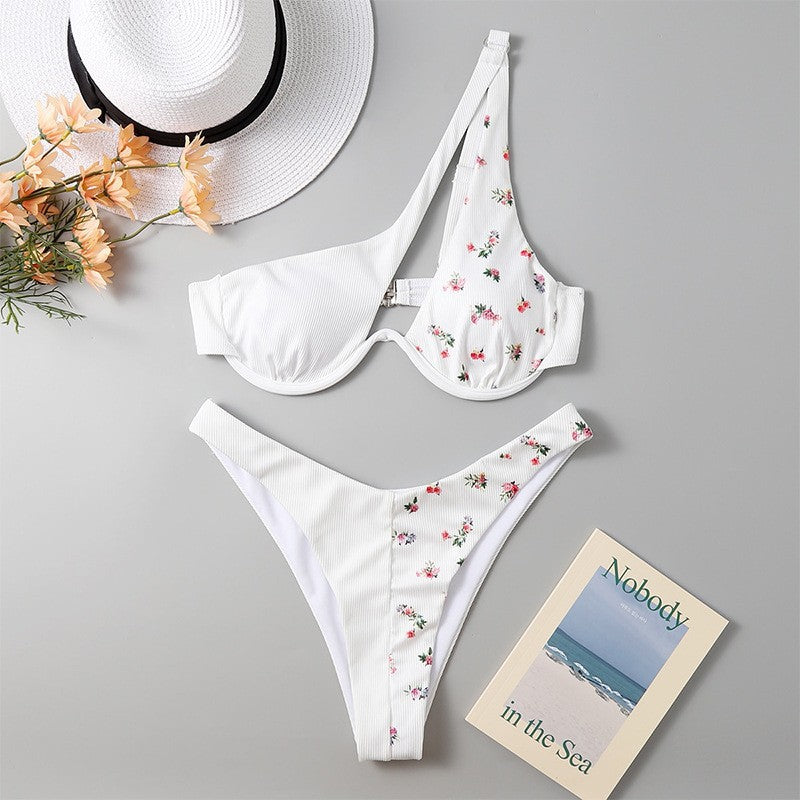Sexy Triangle Split Swimsuit Solid Color One Shoulder Underwire Bikini